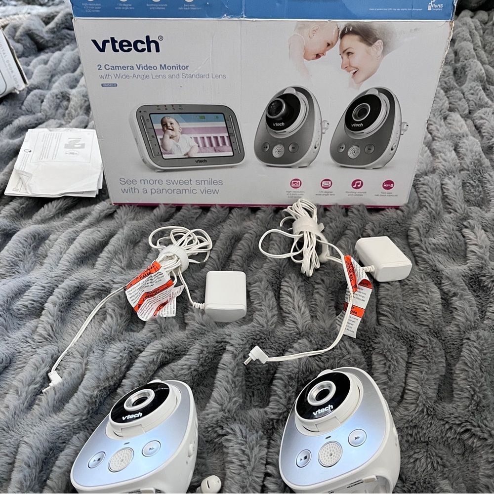 VTech VM342-2‎ Video Baby 2 Cameras Wide-Angle & Standard Lens Used